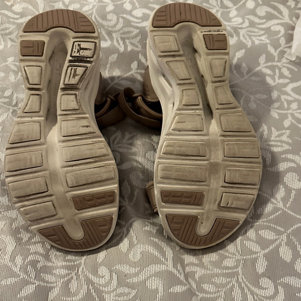 Skechers tan brown slip-on with white logo - Picture 9 of 11